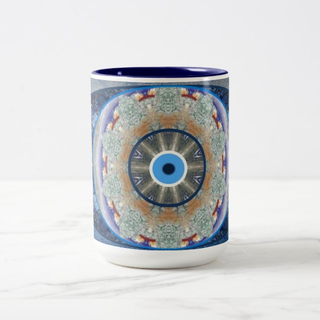 Taza de la protección del "mal de ojo" (Centro)