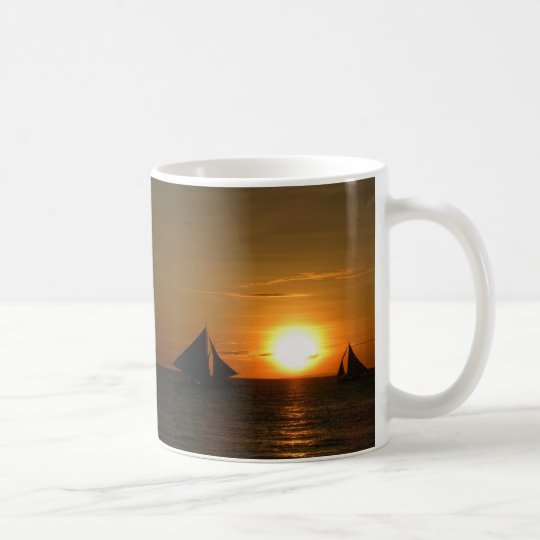 Taza de la puesta del sol de la navegación