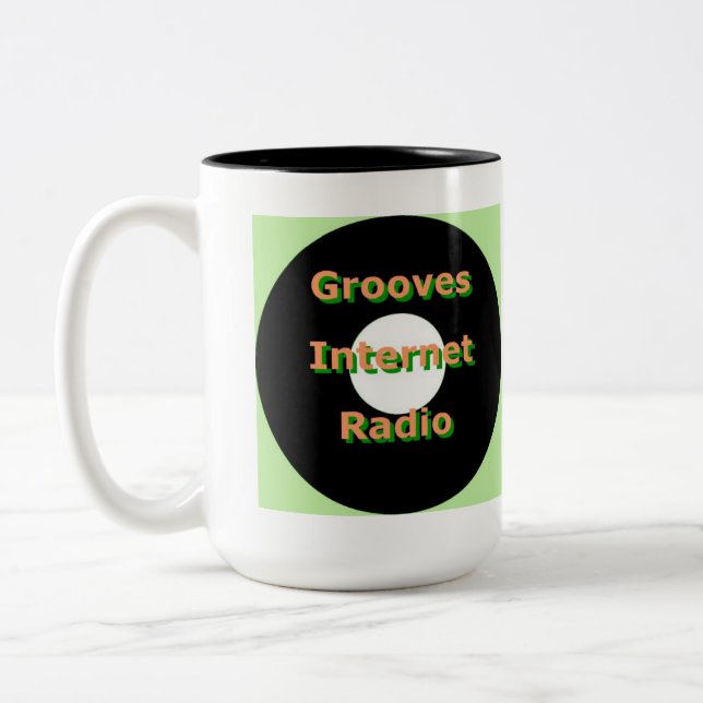 Taza de la radio por internet de los surcos (Izquierda)