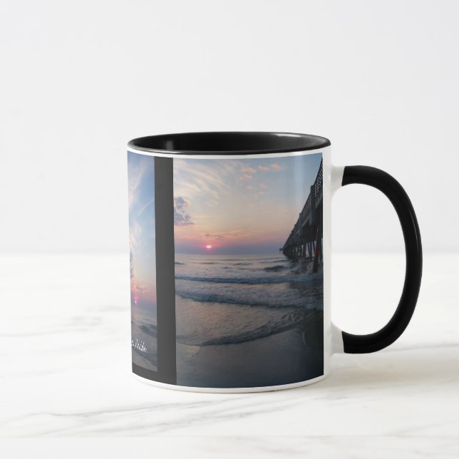 Taza de la salida del sol de la playa de (Derecha)