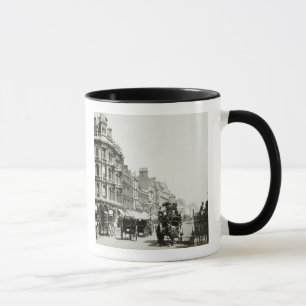 Taza De la visión calle de Oxford abajo, Londres (foto