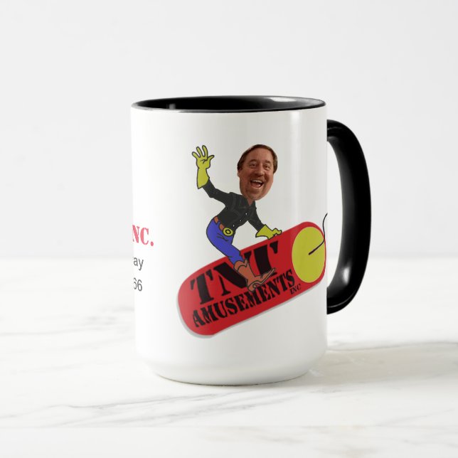 Taza de las diversiones de TNT (Anverso derecho)
