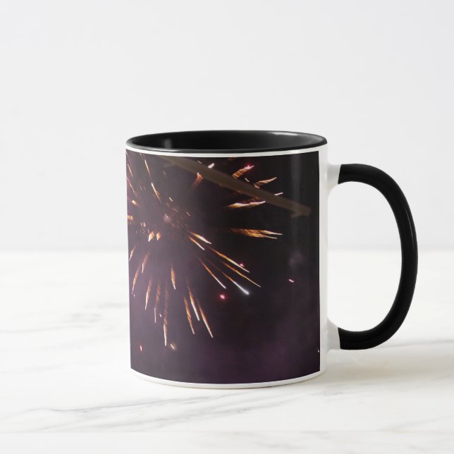 Taza de los fuegos artificiales (Derecha)