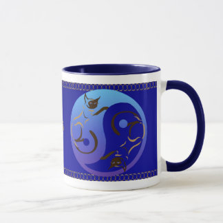 Taza de los gatos siameses de Yin Yang
