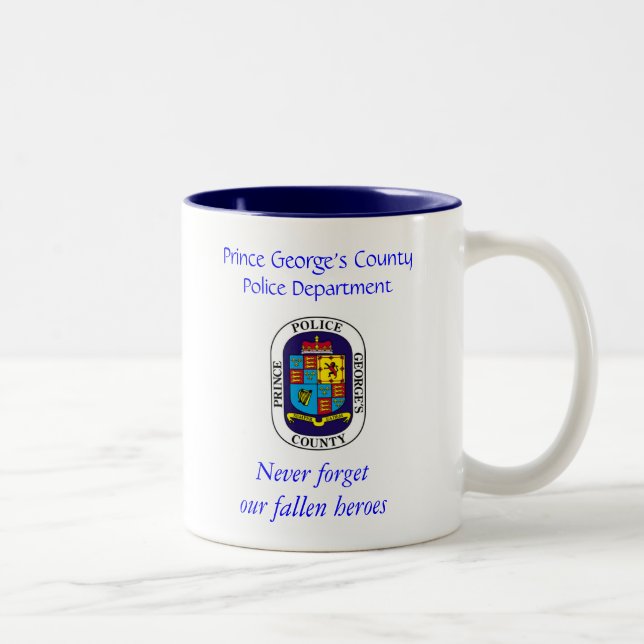 Taza de los héroes de PGPD (Derecha)