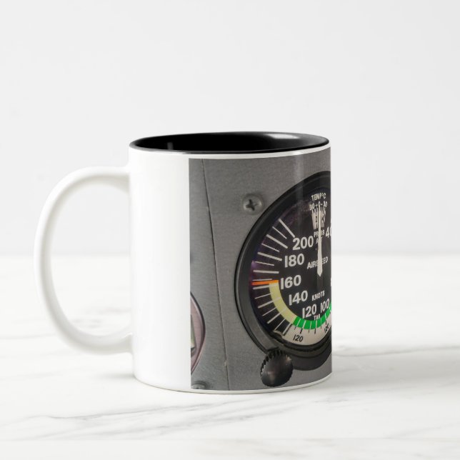 Taza de los instrumentos de Cessna (Izquierda)