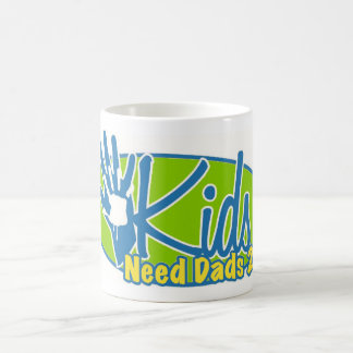Taza de los papás 2 de la necesidad de los niños
