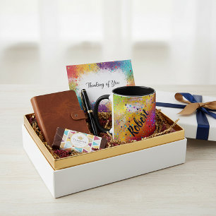 Taza de pintura desgastada con partitura personali