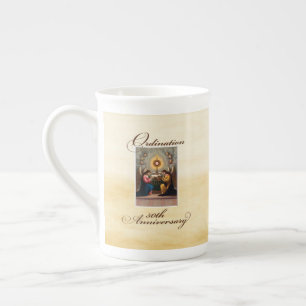 Taza De Porcelana 50.o Ángeles del aniversario de la ordenación en