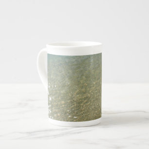 Taza De Porcelana Agua en la Playa I Fotografía de Naturaleza Abstra