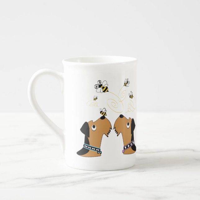 Taza De Porcelana Airedales y abejas (Izquierda)