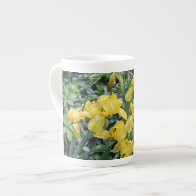 Taza De Porcelana Amarillo Iris Garden Hueso China Mug (Izquierda)