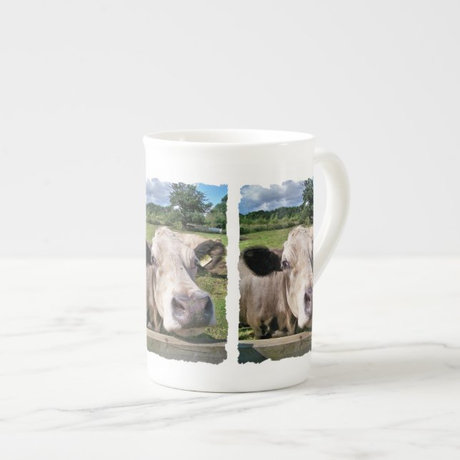 TAZA DE PORCELANA ANIMALES AGRÍCOLAS, VACA CUTÁNEA (Derecha)