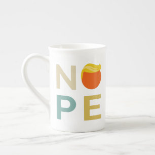 Taza De Porcelana Anti-Trump - Edición No III