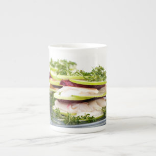 Taza De Porcelana Aperitivo de manzana y trucha