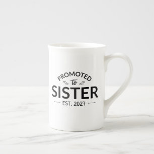 Taza De Porcelana Ascendida a Hermana Est 2027 Hermana Mayor II