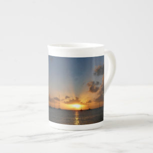 Taza De Porcelana Atardecer con veleros paisaje tropical foto