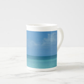 Taza De Porcelana Azul turquesa tropical del horizonte del Caribe