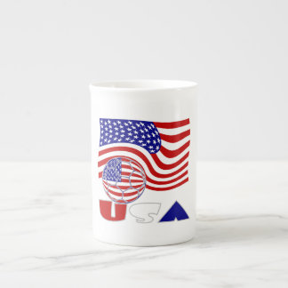 Taza De Porcelana Balón de fútbol con bandera de EE. UU.