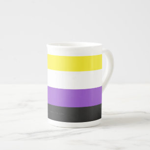 Taza De Porcelana Bandera de orgullo no binario de SlipperyJoe's ama