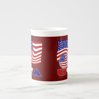 Taza De Porcelana Bandera estadounidense balón de fútbol rojo fondo