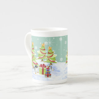 Taza De Porcelana Bebés de oso polar pingüino en nieve