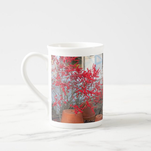 Taza De Porcelana Berries rojas de invierno - Viñedo de Martha (Izquierda)
