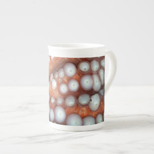 Taza De Porcelana Caer en el pulpo cercano