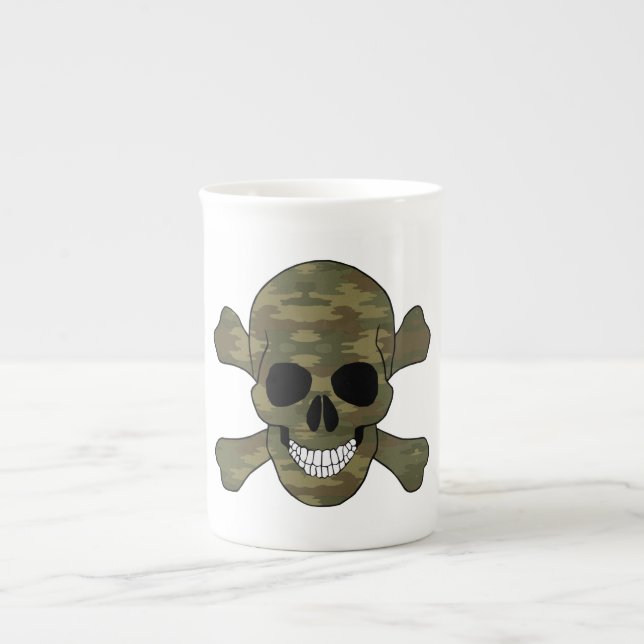 Taza De Porcelana Calavera De Camuflaje Y Mugre De Crossbone (Frente)