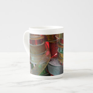 Taza De Porcelana Carretes de cinta de Navidad roja y dorada