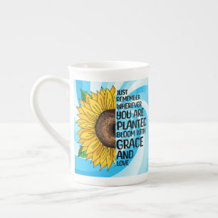 Taza De Porcelana Cita inspiradora y girasol dibujado a mano