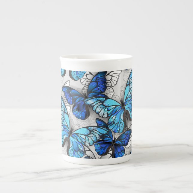 Taza De Porcelana Composición de las mariposas blancas y azules (Frente)
