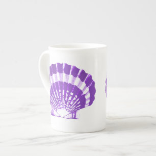 Taza De Porcelana Concha de mar: violeta y blanca