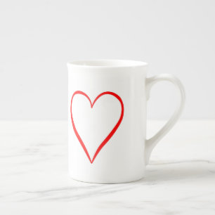 Taza De Porcelana Corazón pintado en fondo blanco