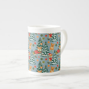 Taza De Porcelana Corgis decora el árbol de Navidad en bosque