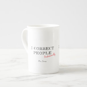 Taza De Porcelana Corrijo a la gente, divertido profesor de inglés p