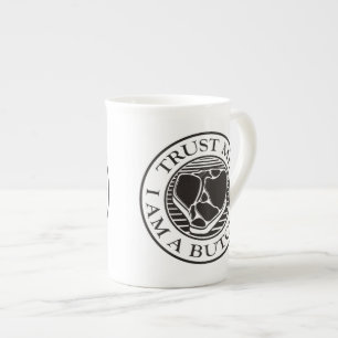 Taza De Porcelana Créanme, soy un carnicero.