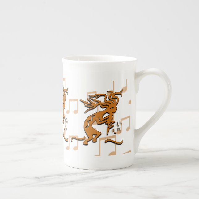 Taza De Porcelana Derecha Enfrentando Al Músico Kokopelli Con Notas  (Derecha)