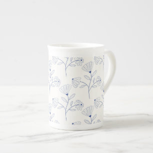 Taza De Porcelana Dibujo de flores azules delineadas con tinta 