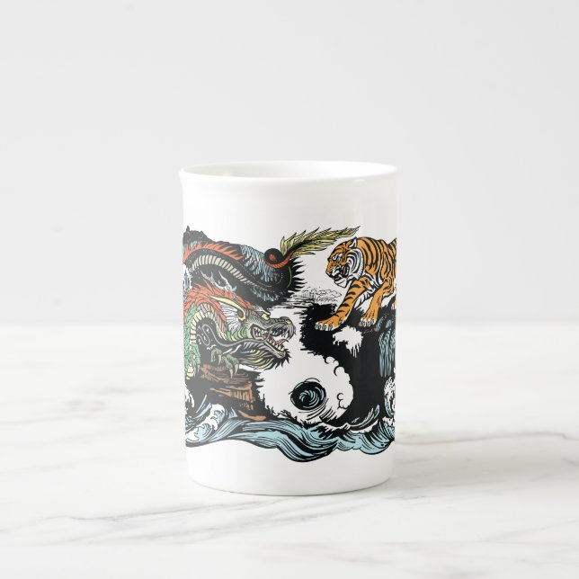 Taza De Porcelana Dron chino contra tigre (Frente)