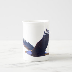 Taza De Porcelana El águila calva volando