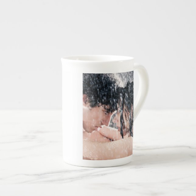 Taza De Porcelana El halcón negro de Juana Bourne (Derecha)