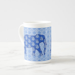 Taza De Porcelana Elefante paisley - azul cobalto y blanco