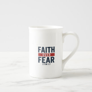 Taza De Porcelana Fe sobre Miedo – 2 Timoteo 1:7