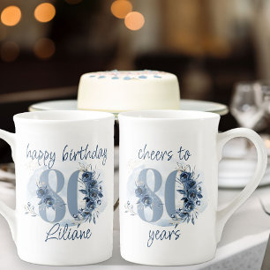 Taza De Porcelana Felicitaciones por el 80 cumpleaños Flores número