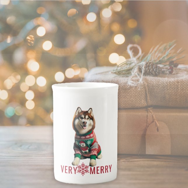 Taza De Porcelana Fiesta Husky Siberian (The front of the Siberian Husky dog holiday mug)