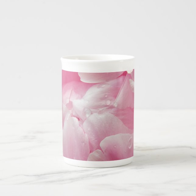 Taza De Porcelana Flor de peonía rosa floreciente con rocío (Frente)
