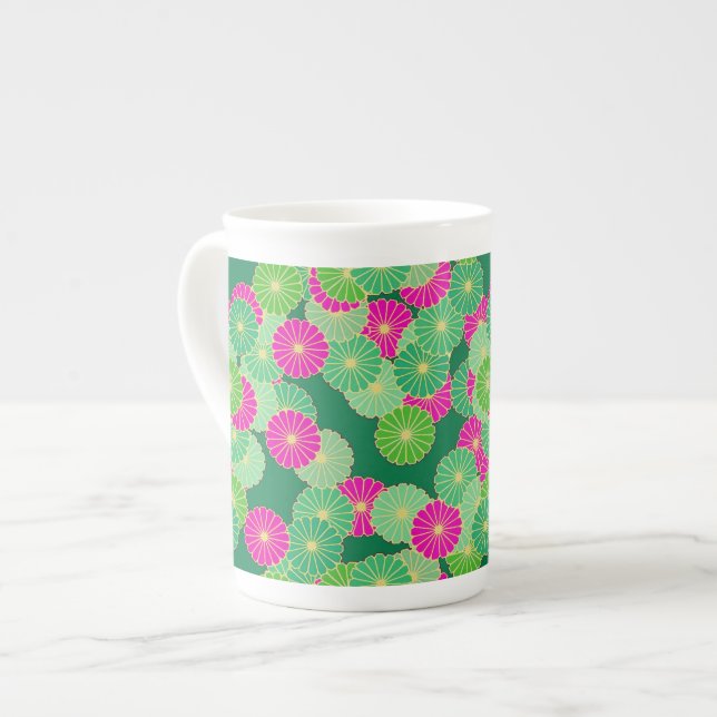 Taza De Porcelana Flores Art Decó en tonos verdes y fucsia (Izquierda)