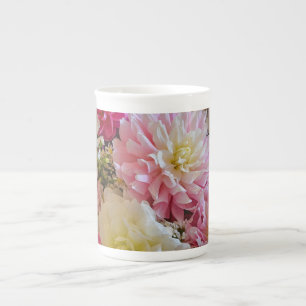 Taza De Porcelana Flores de dalia rosa y blanca