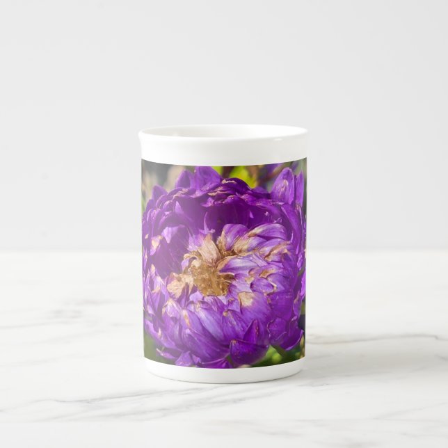 Taza De Porcelana Flores moradas (Frente)